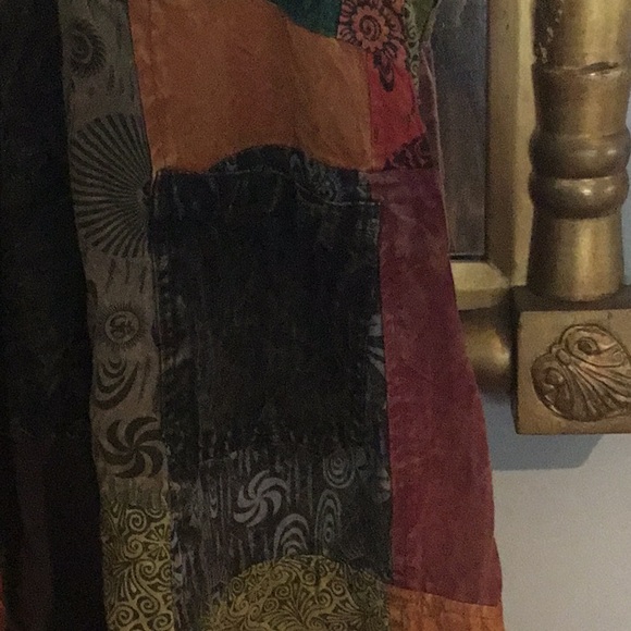 Funky overalls in patched material size L made in India - Picture 7 of 9